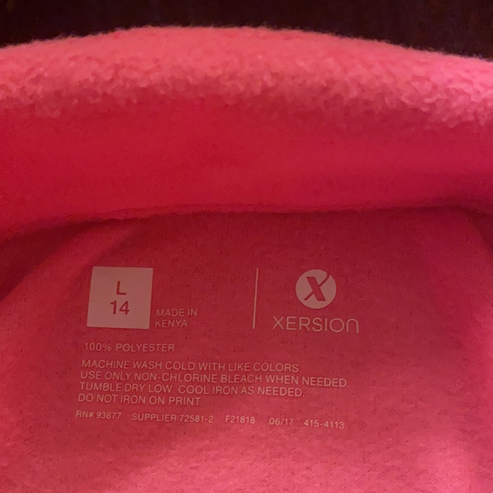 Sweaters - Picture 3 of 4